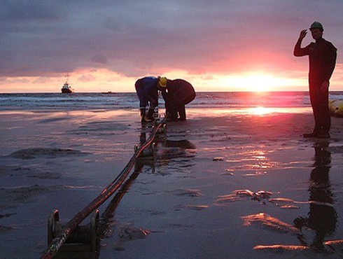 Chưa có thời gian khắc phục sự cố đứt cáp ngày 23/8 trên tuyến AAG/ Vị trí cáp quang biển AAG bị đứt cách trạm cập bờ Vũng Tàu 257,7 km / AAG bị đứt tại vị trí cách trạm cập bờ Vũng Tàu 257,7 km, chưa có thời gian khắc phục