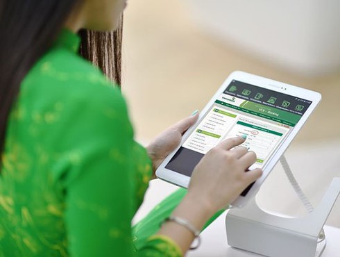 Hơn 15 triệu thuê bao 11 số VinaPhone đã được chuyển sang đầu số “đại phát” 08x / VinaPhone nhà mạng lớn đầu tiên hoàn tất việc chuyển đổi SIM 11 số về 10 số / VinaPhone hoàn tất 5/5 đợt chuyển đổi thuê bao 11 số về 10 số đầu 08x