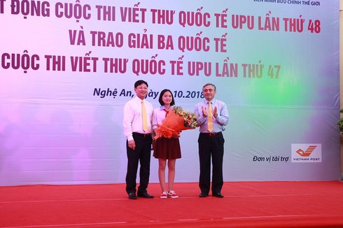 Chủ đề cuộc thi viết thư UPU 2019: “Hãy viết một bức thư về người hùng của em” - ảnh 1