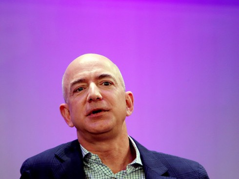 Những tỷ phú công nghệ như Jeff Bezos, Mark Zuckerberg kiếm được bao nhiêu tiền trong vòng 1 giờ? - ảnh 2