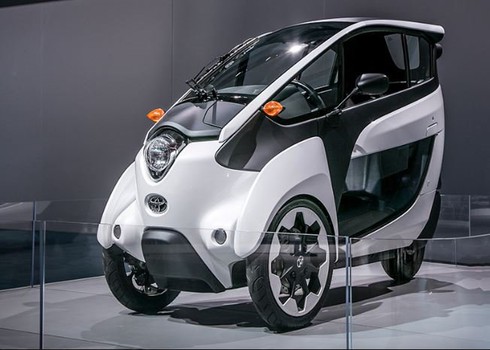 Toyota mang xe điện i-ROAD về Việt Nam - ảnh 1