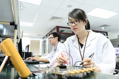Thủ tướng đồng ý cho thành lập Cục Công nghiệp ICT để thúc đẩy sản xuất thiết bị made in Vietnam - ảnh 1