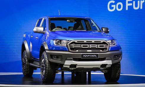 Loạt xe mới diện kiến tại Triển lãm ô tô Việt Nam 2018 - ảnh 1