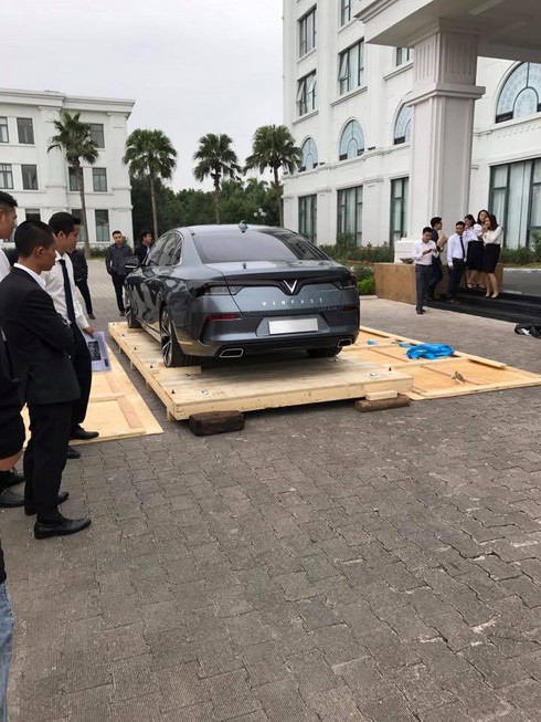 Sedan VinFast Lux A2.0 bất ngờ lộ diện, chờ ngày ra mắt thị trường Việt Nam - ảnh 4