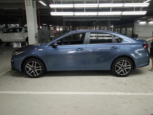 Kia Cerato 2019 lộ ảnh tại đại lý, dự kiến giá tăng 30 triệu đồng so với phiên bản cũ - ảnh 1