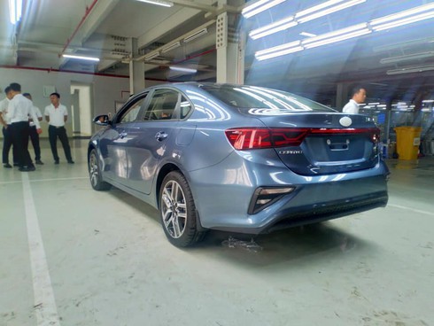 Kia Cerato 2019 lộ ảnh tại đại lý, dự kiến giá tăng 30 triệu đồng so với phiên bản cũ - ảnh 3