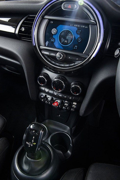 Thông tin chi tiết của lô xe MINI 2019 vừa cập bến Việt Nam - ảnh 6