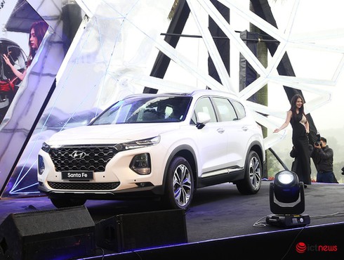 Hyundai Santa Fe 2019: 6 phiên bản chốt giá từ 995 triệu đến 1,245 tỷ đồng - ảnh 1