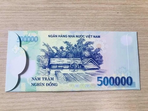 Bất chấp lệnh cấm,