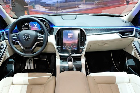 SUV VinFast Lux V8 lộ diện tại Triển lãm Geneva Motor Show 2019 là phiên bản đặc biệt - ảnh 6