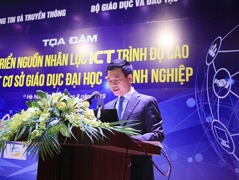 Bộ trưởng Nguyễn Mạnh Hùng: Cơ sở đào tạo và doanh nghiệp ICT đã đến lúc “tuy hai mà một” - ảnh 1