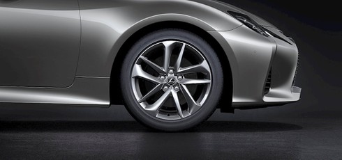Lexus RC 300 2019 chính hãng chốt giá 3,27 tỷ đồng - ảnh 3