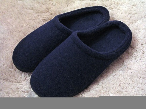 Những loại giầy dép cực nguy hiểm dùng khi lái xe