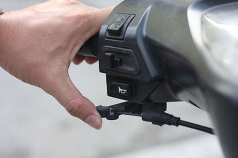 Meo giup khoi dong xe may de dang vao buoi sang hinh anh 2