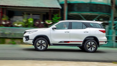 Toyota Fortuner lắp ráp trong nước bất ngờ ra mắt, giá tăng nhẹ so với bản nhập khẩu cũ - ảnh 2