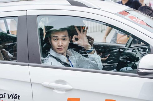 VinFast Fadil hút khách hàng và dàn sao