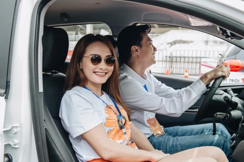 VinFast Fadil hút khách hàng và dàn sao