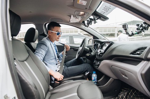 VinFast Fadil hút khách hàng và dàn sao