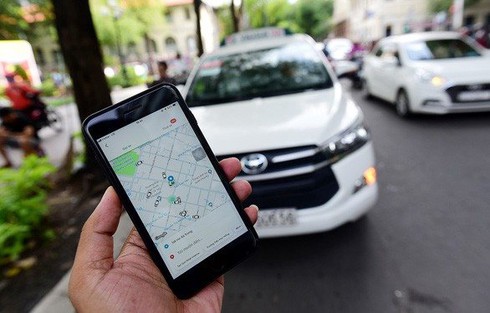 Gắn mào taxi cho xe công nghệ sẽ cào bằng mọi thứ về