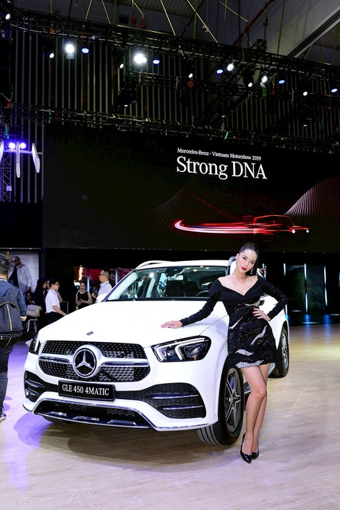 Mercedes-Benz GLE 450 4MATIC ra mắt thị trường Việt Nam, giá 4,369 tỷ đồng - ảnh 1