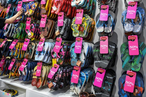 Thoi gia hang chuc lan, roi giam 95% dip Black Friday tai Viet Nam hinh anh 1