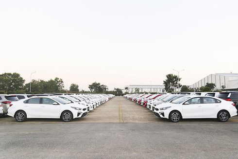 Lô xe Kia Cerato đầu tiên lắp ráp tại Việt Nam xuất khẩu sang thị trường Myanmar - ảnh 2