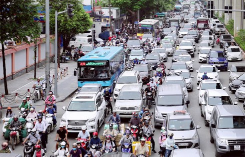 Bộ Tài chính lên tiếng việc Công an giữ lại 70% tiền xử phạt vi phạm giao thông - ảnh 1