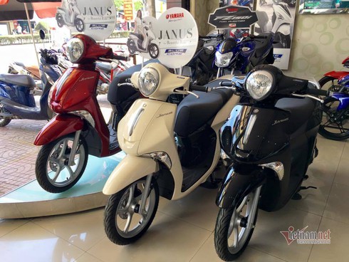 Xe máy hot&nbsp;'rớt' giá hơn chục triệu, khách vẫn chưa thỏa mãn