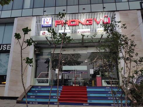 Các chuỗi bán lẻ công nghệ đồng loạt đóng cửa trước giờ G - ảnh 2