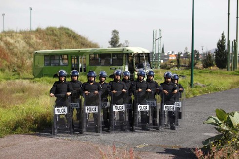Xem mặt lực lượng cảnh sát trên khắp thế giới - ảnh 18