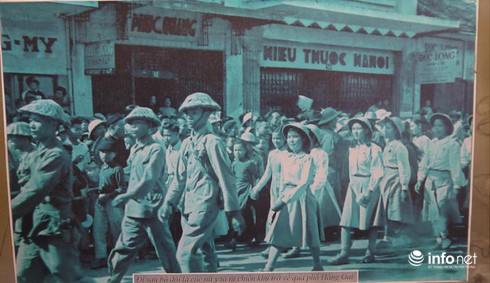 Hà Nội: Giới thiệu hình ảnh về Hà Nội năm 1954 - ảnh 2