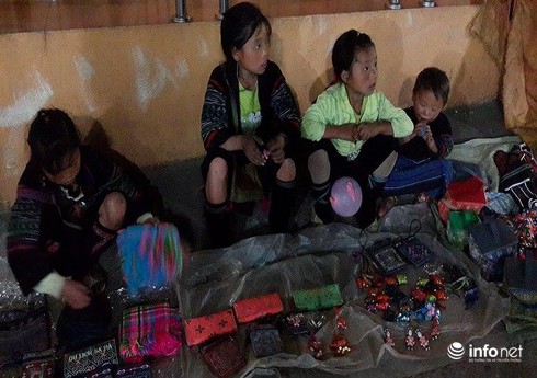 Những gương mặt trẻ thơ