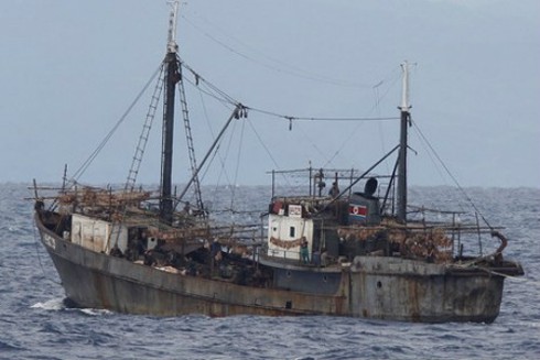 Triều Tiên đe dọa trả đũa vì Hàn Quốc bắn tàu cá - ảnh 1