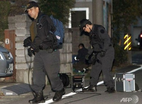 Nhật: Bắt con tin để đòi thủ tướng từ chức - ảnh 1