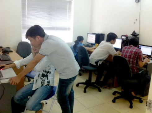 Forbes: Việt Nam sẽ soán ngôi Ấn Độ, Trung Quốc về gia công - ảnh 1