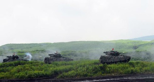 Ngắm dàn vũ khí Nhật Bản phô diễn dưới chân núi Phú Sĩ - ảnh 6