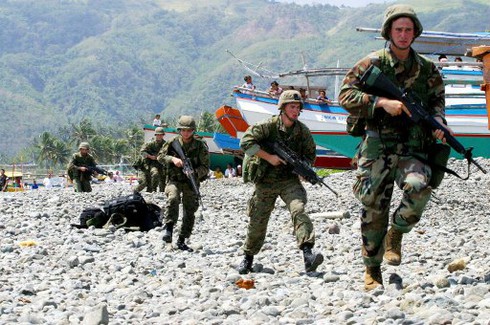 Biển Đông: Mỹ - Philippines tập trận đổ bộ gần bãi cạn Scarborough - ảnh 1