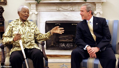 Tổng thống Mỹ Obama sẽ sang Nam Phi tưởng nhớ Nelson Mandela - ảnh 1