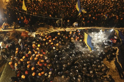 Chùm ảnh người Ukraina biểu tình đòi gia nhập EU - ảnh 5