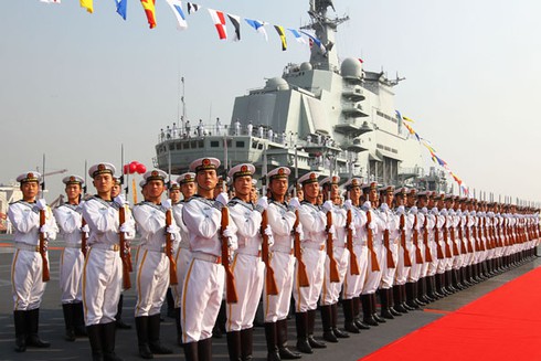 Kinh tế tiếp tục sa sút, Trung Quốc sẽ 'gây sự'? - ảnh 1