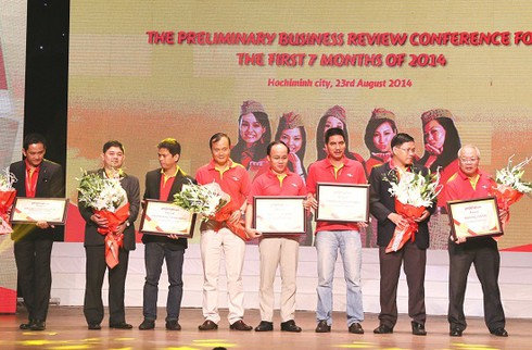 VietJet hứa sẽ 'đúng giờ' như các hãng hàng không quốc tế - ảnh 1