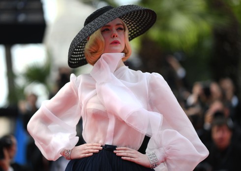 Hồng Diễm nói về kết phim 'Hoa hồng trên ngực trái', Khuê sẽ về với Thái?