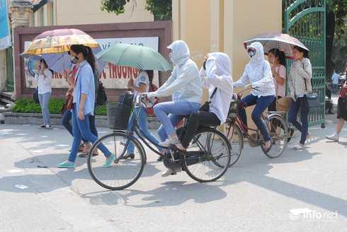 Cấm quần jean: Sinh viên chúng em mặc cái gì? - ảnh 10