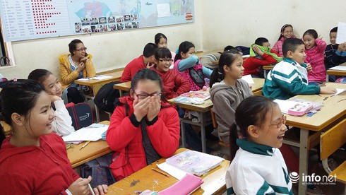 Đỏ mặt khi học về giới tính, nhận quần lót từ giáo viên - ảnh 4