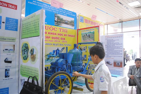 Nhiều vật dụng sáng tạo độc đáo từ các “kỹ sư nhí” - ảnh 6