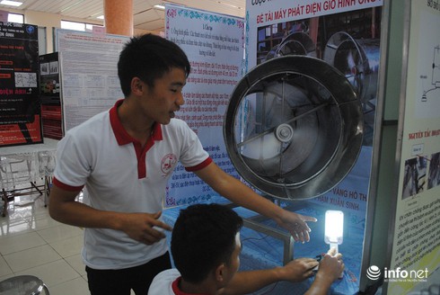 Nhiều vật dụng sáng tạo độc đáo từ các “kỹ sư nhí” - ảnh 7