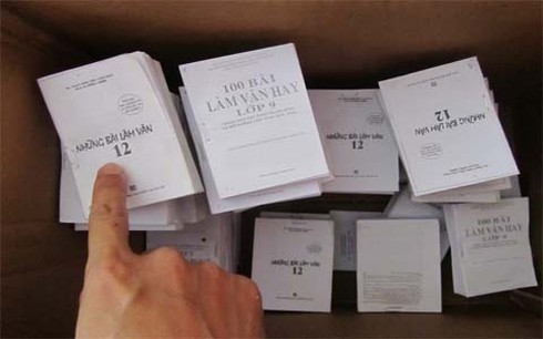 Phao' thi bán tràn lan, bán cả thùng - ảnh 2