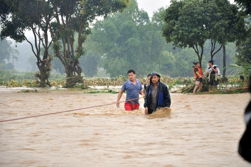 Mưa lũ phía Bắc: Người chết, đường bị cô lập - ảnh 5