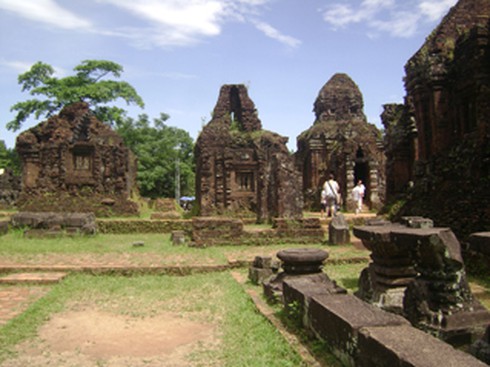 Nhóm tháp G Mỹ Sơn đón khách sau 14 năm trùng tu - ảnh 1