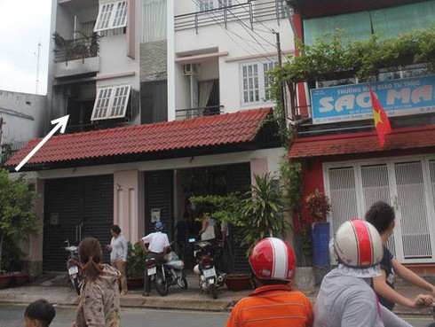 Cháy sát trường mầm non, sơ tán khẩn 60 học sinh - ảnh 1